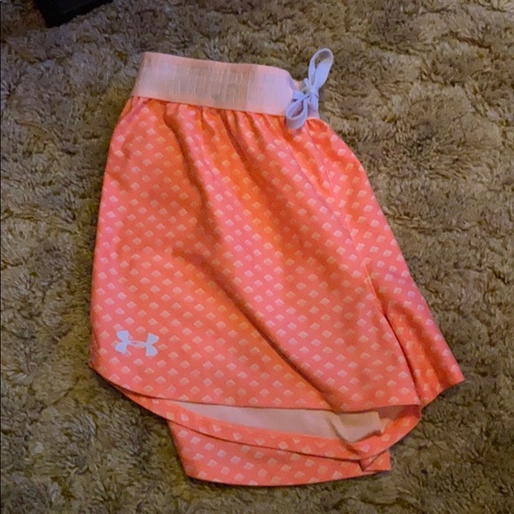 Under Armour Peachy shorts - Picture 4 of 4